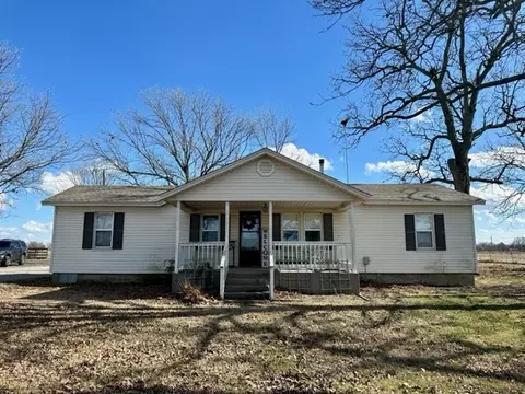644 N White Oak Rd, Colcord, OK 74338