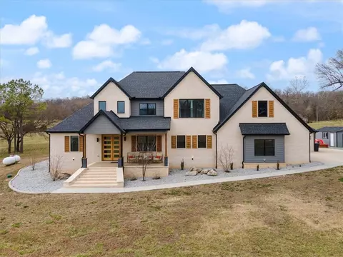 19369 Neills Bluff Rd, Springdale, AR 72764