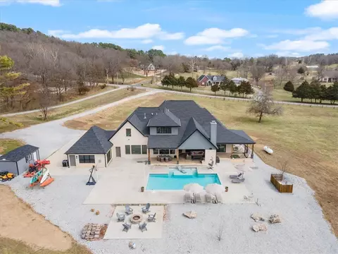 Exterior - 19369 Neills Bluff Rd, Springdale, AR 72764 photo 10 of 18