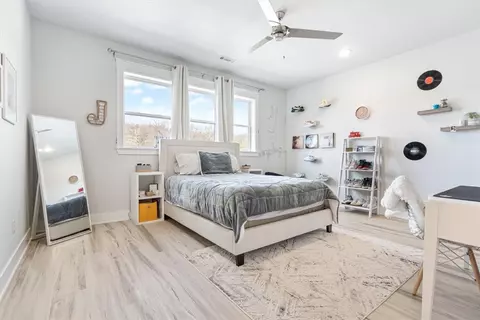 Bedroom - 19369 Neills Bluff Rd, Springdale, AR 72764 photo 4 of 4