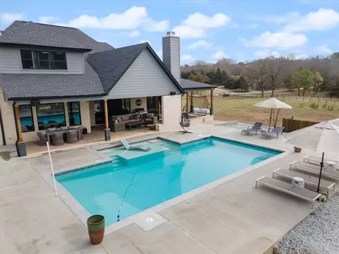 Exterior - 19369 Neills Bluff Rd, Springdale, AR 72764 photo 11 of 18
