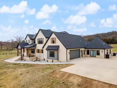 Exterior - 19369 Neills Bluff Rd, Springdale, AR 72764 photo 2 of 18