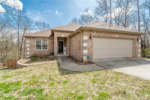 25 Merritt Cir, Bella Vista, AR 72714