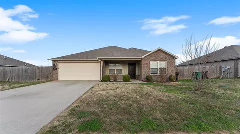 3497 Justice Dr, Springdale, AR 72764