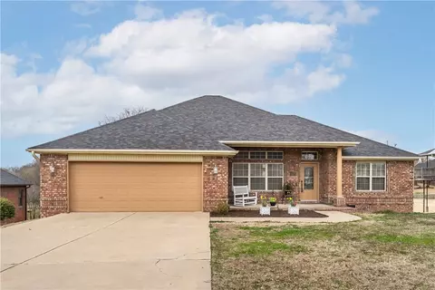 4070 Tara St, Springdale, AR 72762