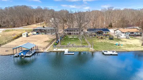 85 Lancaster Dr, Bella Vista, AR 72715