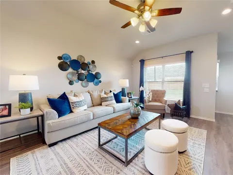 2431 S Ouachita Dr, Fayetteville, AR 72701