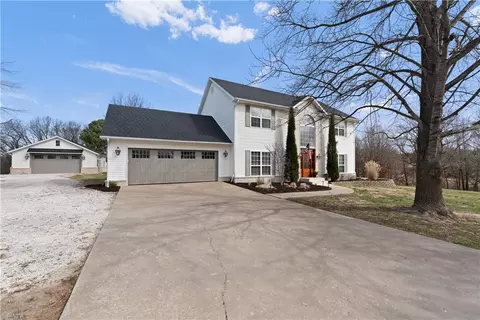 14237 Rolling Hills Dr, Bentonville, AR 72712