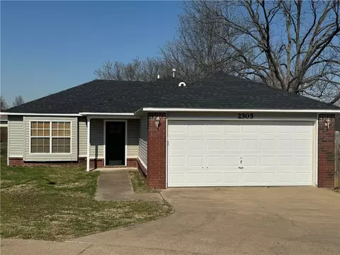 2305 Cody Ct, Siloam Springs, AR 72761