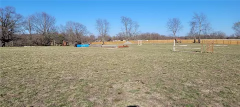 14865 Shipe Rd, Gravette, AR 72736 photo 5
