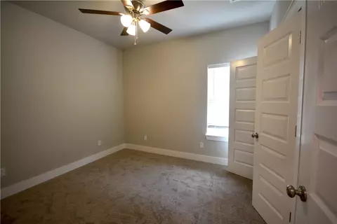 1316 Valley Dr, Gentry, AR 72734 photo 4