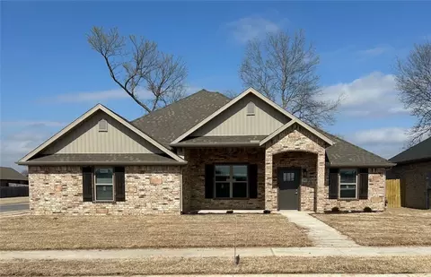706 Phyllis Farm Rd, Prairie Grove, AR 72753