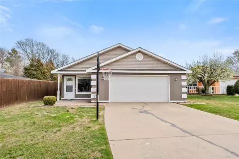 2703 N 5th St, Rogers, AR 72756
