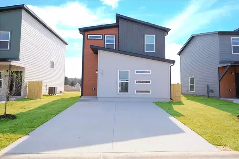 1031 Kentucky Ave, Bentonville, AR 72713