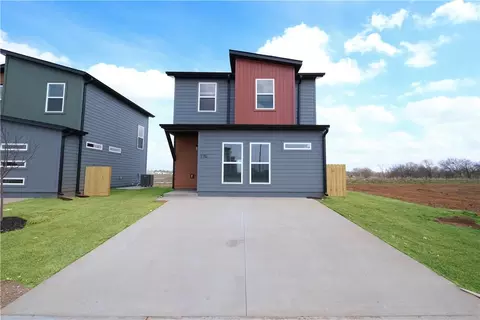 770 Maryland Ave, Centerton, AR 72719