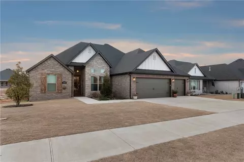 1805 Abbott Ln, Pea Ridge, AR 72751