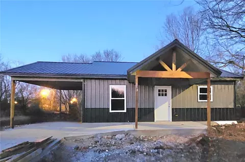 156 E Doughty St, Colcord, OK 74338