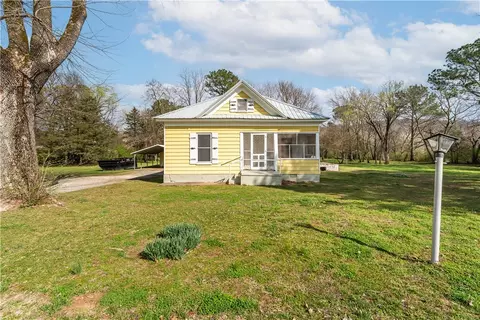 Exterior - 154 Main St, West Fork, AR 72774 photo 3 of 10