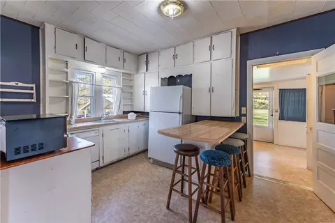 Kitchen - 154 Main St, West Fork, AR 72774 photo 1 of 1