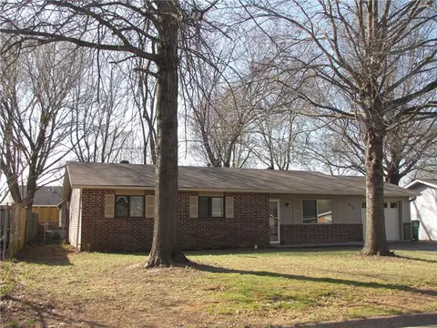 816 N 31st St, Rogers, AR 72756