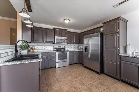 304 E Post Rd, Rogers, AR 72758 photo 6