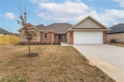 894 Silver Birch St, Springdale, AR 72762
