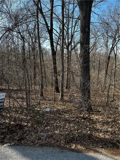 Beeston Lane, Bella Vista, AR 72715