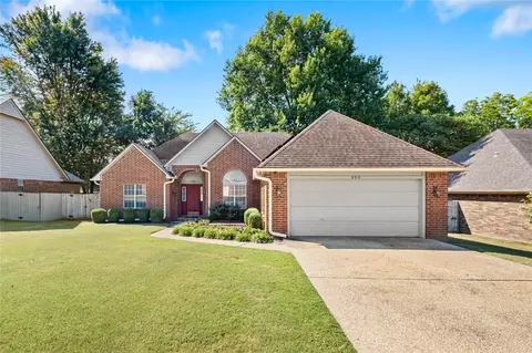 400 Misti Ct, Siloam Springs, AR 72761