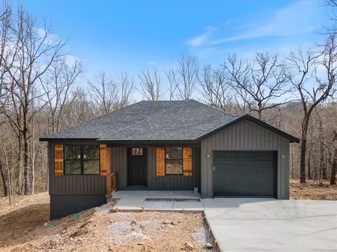 5 Stanley Ln, Bella Vista, AR 72714