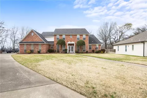 10912 Greyfriar Ln, Fort Smith, AR 72908