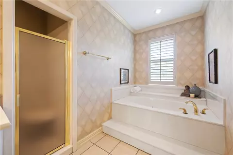 Bath - 10912 Greyfriar Ln, Fort Smith, AR 72908 photo 3 of 7