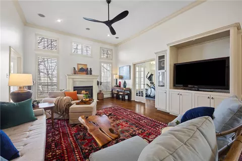 Living - 10912 Greyfriar Ln, Fort Smith, AR 72908 photo 3 of 5