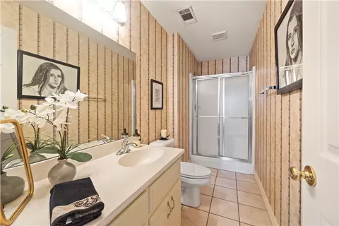 Bath - 10912 Greyfriar Ln, Fort Smith, AR 72908 photo 6 of 7