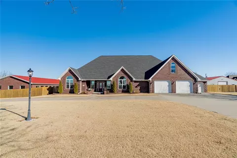 1374 Javello Rd, Springdale, AR 72762