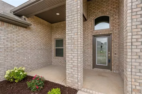 150 Ambry Loop, Centerton, AR 72719 photo 4