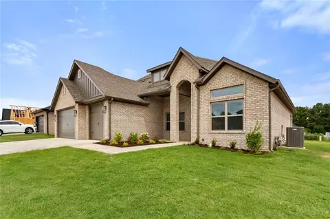 150 Ambry Loop, Centerton, AR 72719 photo 2