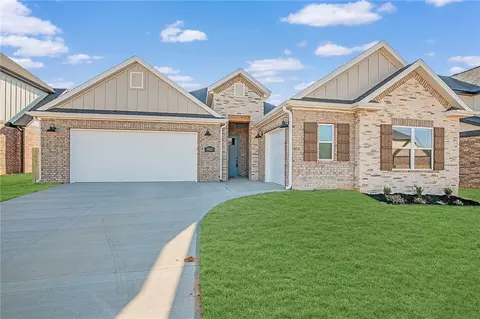 3907 SW Pecan Cir, Bentonville, AR 72713