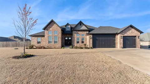 819 Flycatcher Trce, Springdale, AR 72762