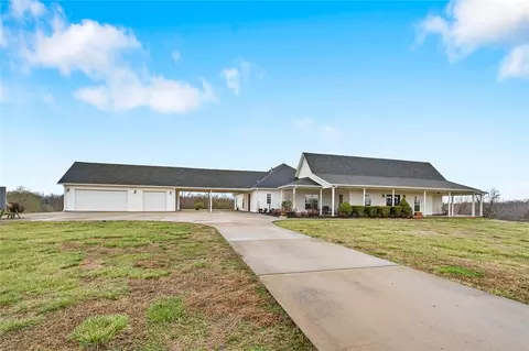24635 County Road 556, Colcord, OK 74338