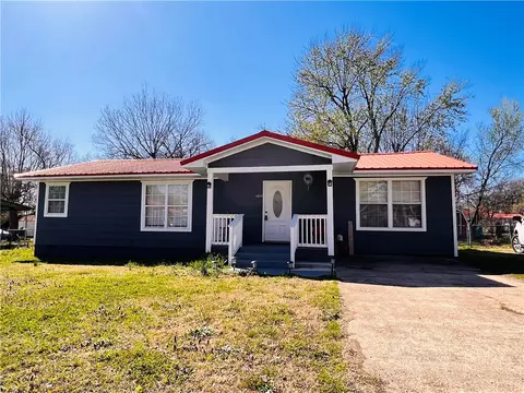 604 Del Norte St, Berryville, AR 72616