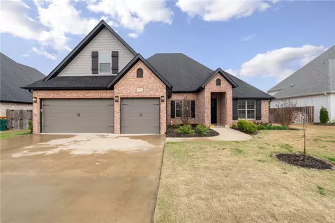 5703 W Canopy Meadows Dr, Rogers, AR 72758