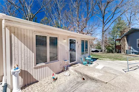 7 Mellor Ct, Bella Vista, AR 72715