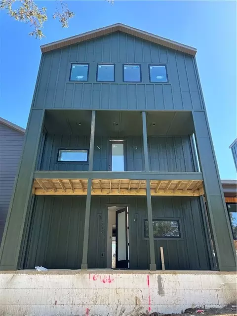 2930 N Old Missouri Rd, Fayetteville, AR 72703