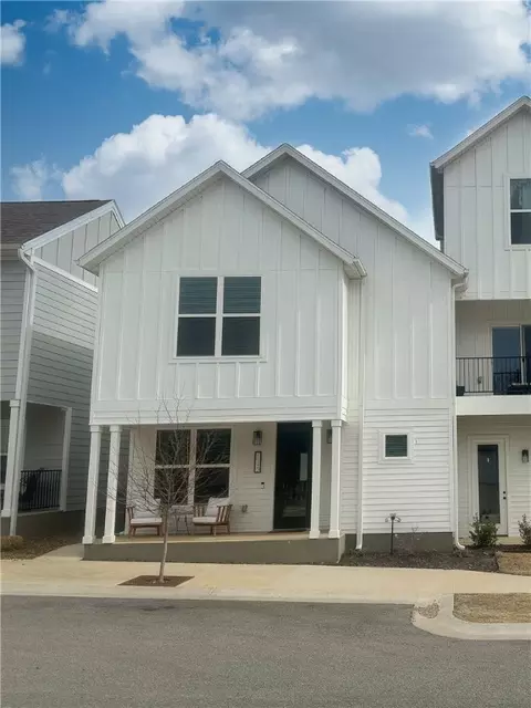 2640 N Gulley Grove Cir, Fayetteville, AR 72703