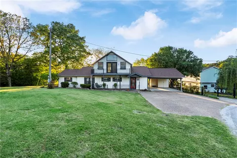 22653 Lake View Rd, Springdale, AR 72764
