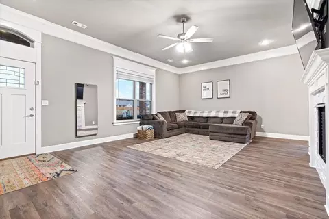 1061 Flat Rock St, Bentonville, AR 72713 photo 4