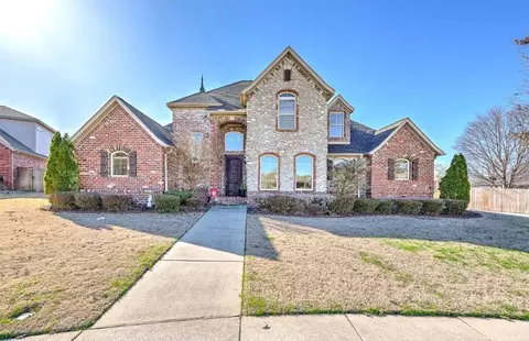 4204 W Woodview Dr, Rogers, AR 72758