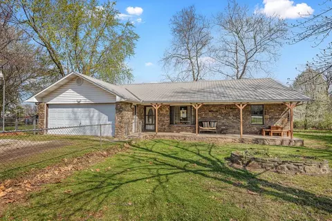 138 Western Heights Cir, Centerton, AR 72719