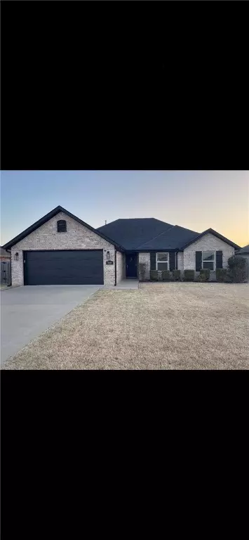 7456 Drury Ave, Springdale, AR 72762