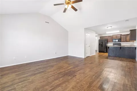 101 103 Sage St, Centerton, AR 72719 photo 4
